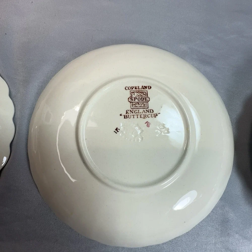 Spode Buttercup Teacup Saucer Set‎ Copeland England Scalloped Floral Old Mark